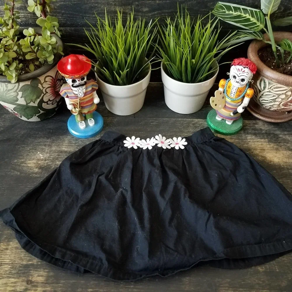 NWOT| GYMBOREE | BLACK SKIRT W/FLORAL WAIST